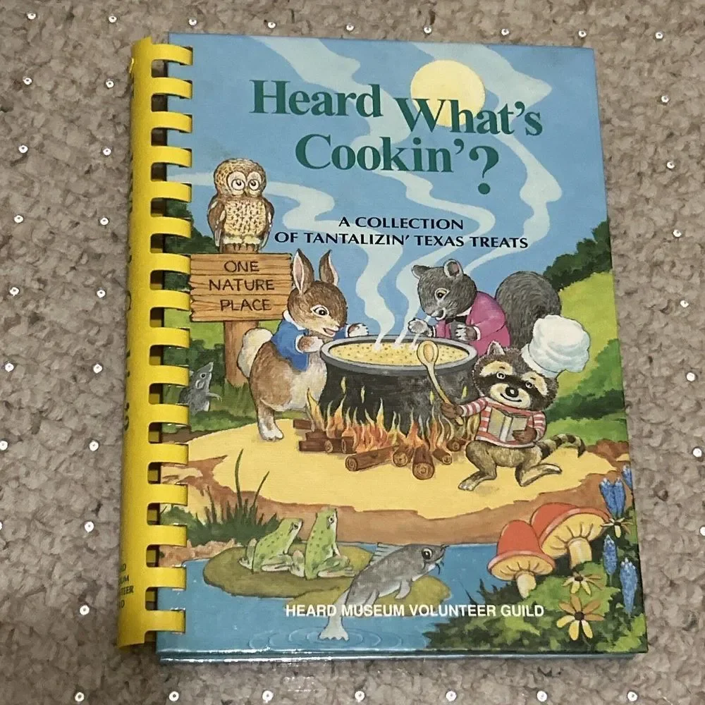 Heard‎ Museum Volunteer Guild McKinney Texas 1997 Cookbook